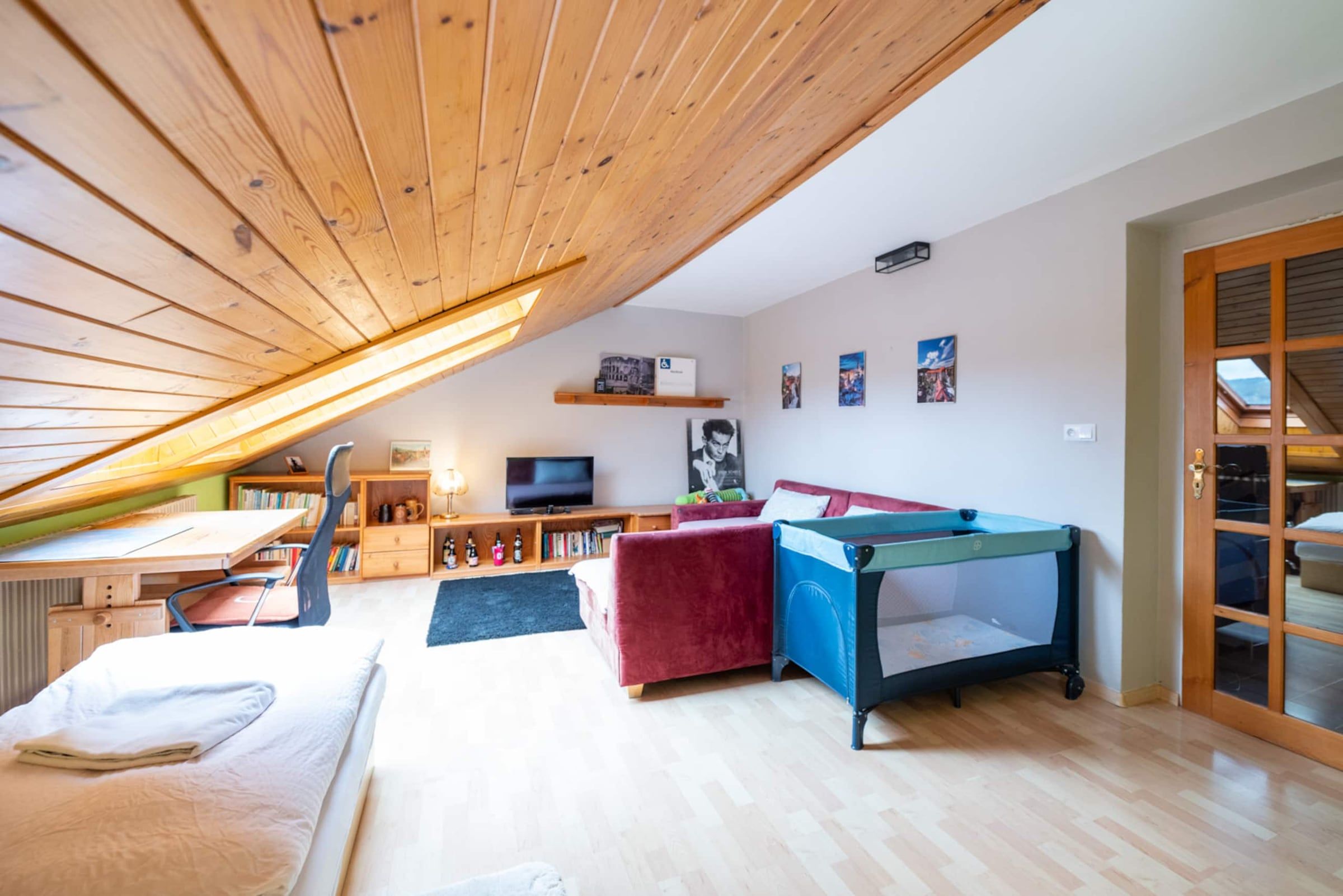 Dům – 4 ložnice, 2 koupelny, až 15 hostů